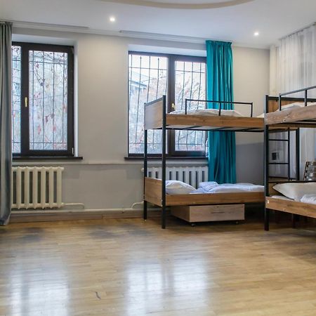 Almaty Backpackers Hostel Ngoại thất bức ảnh