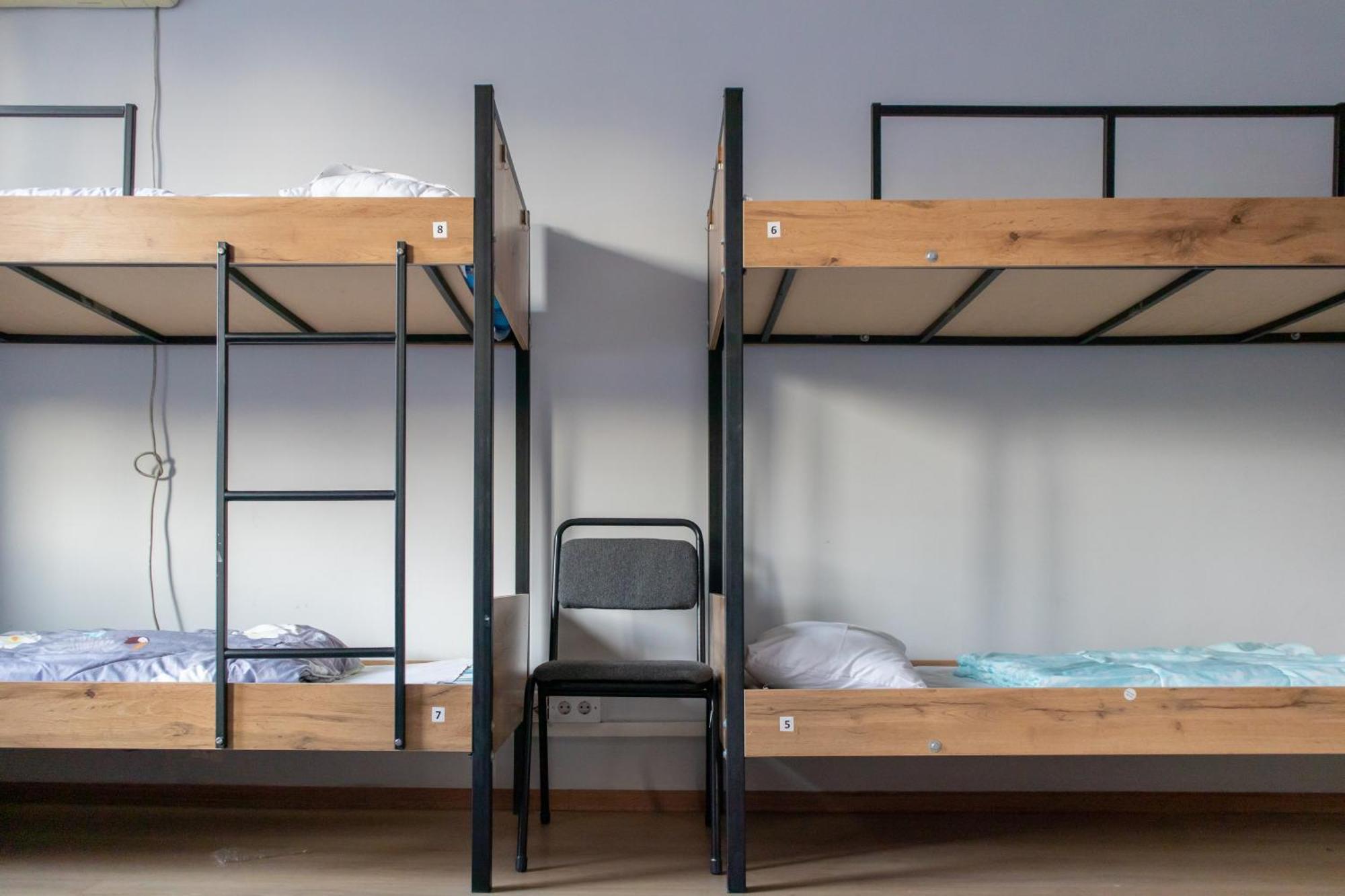 Almaty Backpackers Hostel Ngoại thất bức ảnh
